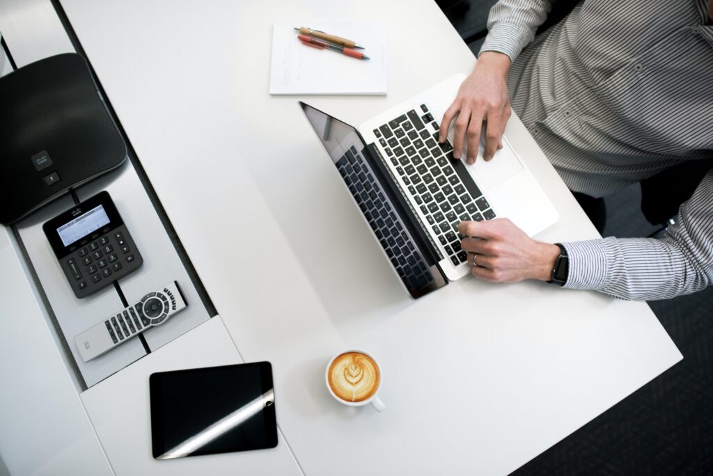 Measure these top 9 KPIs for travel management success